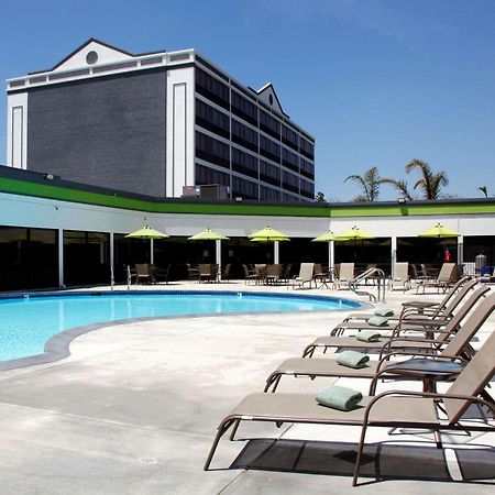 Radisson Hotel Oakland Airport Buitenkant foto